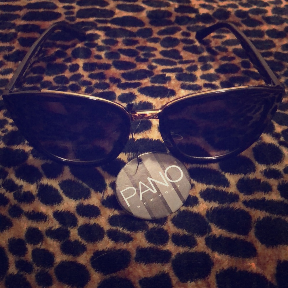 Black Sunglasses with Gold Detail
